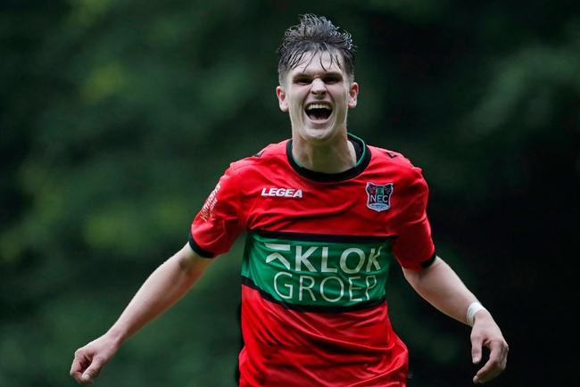 双打组合在 双打组合在